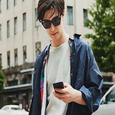 Τηλεοπτικά ακουστικά γυαλιά ηλίου 8GB Bluetooth5.0 150 * 150 * 40mm