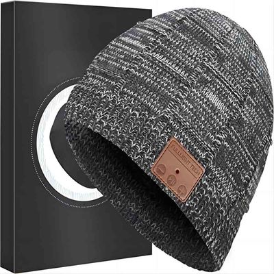 Το ασύρματο καπέλο Beanie Bluetooth πλέκει το καπέλο μουσικής για την ανακύκλωση, αριθμός που κάνει πατινάζ, πεζοπορία