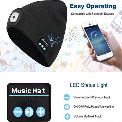 4 καπέλο ακουστικών Bluetooth προβολέων των οδηγήσεων με τα ασύρματα δώρα γενεθλίων ακουστικών
