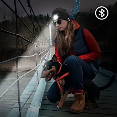 Το τηλεοπτικό καπέλο Bluetooth των οδηγήσεων, φορετά φορητά βιντεοκάμερα ψηφίσματος 5.0-megapixel HD με τη μουσική απολαμβάνει τον προβολέα για την περίπολο